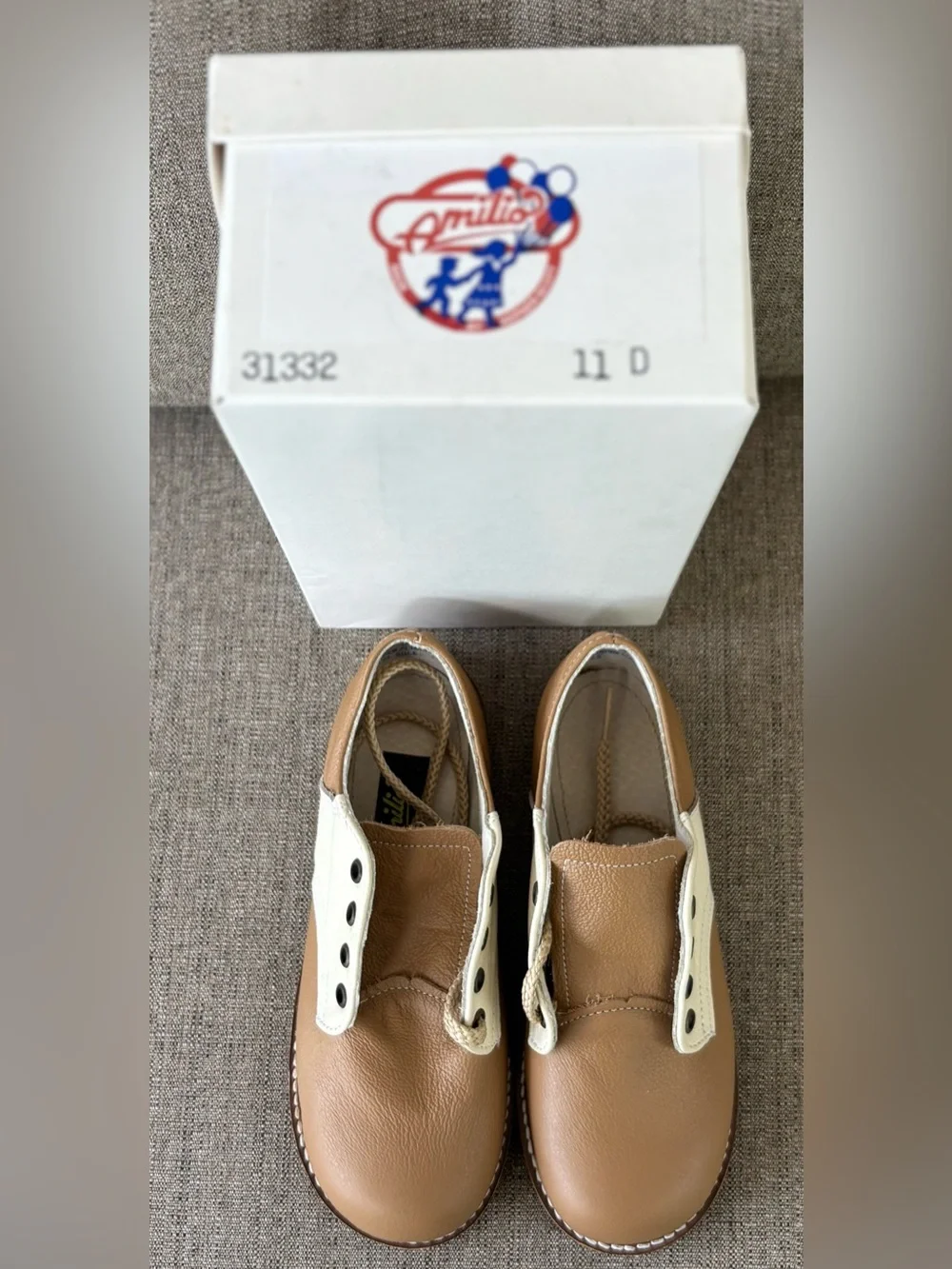 Amilio Kids Artie Tan Leather Lace-Up Saddle Shoes size 11